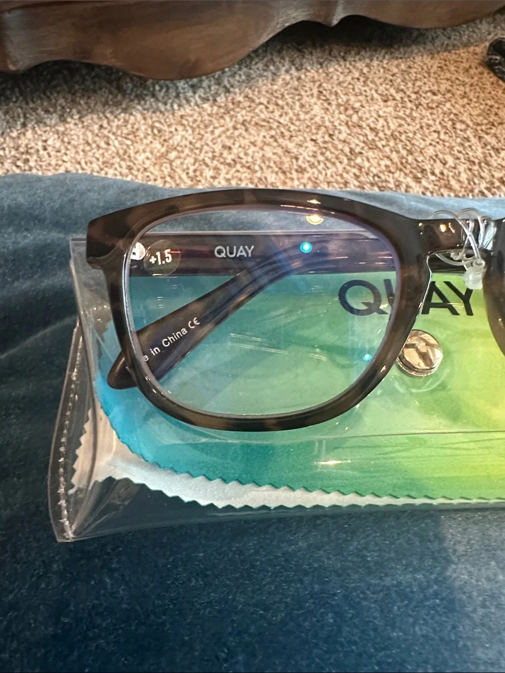Quay  Readers - Tortise Brown Frame with Blue Tint Lenses